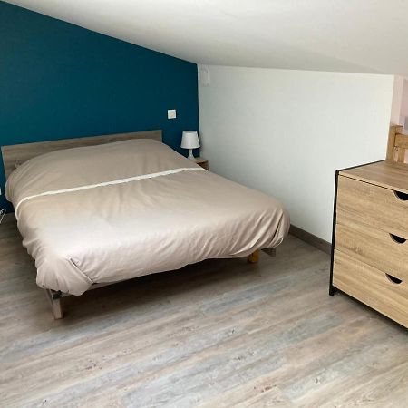 Studio Meuble Du Bourg Puymiclan 外观 照片
