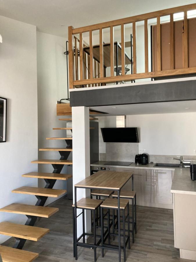Studio Meuble Du Bourg Puymiclan 外观 照片