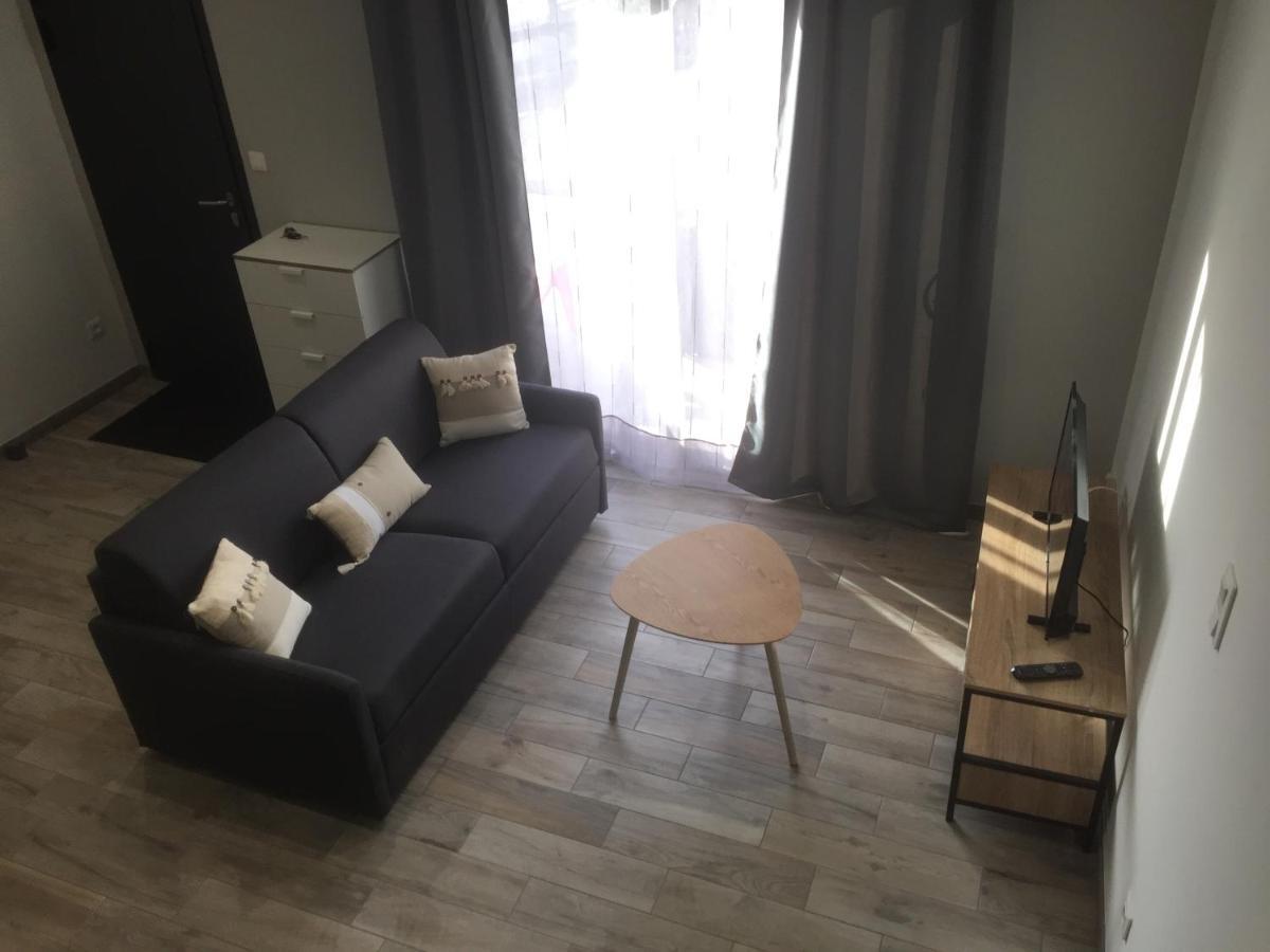 Studio Meuble Du Bourg Puymiclan 外观 照片
