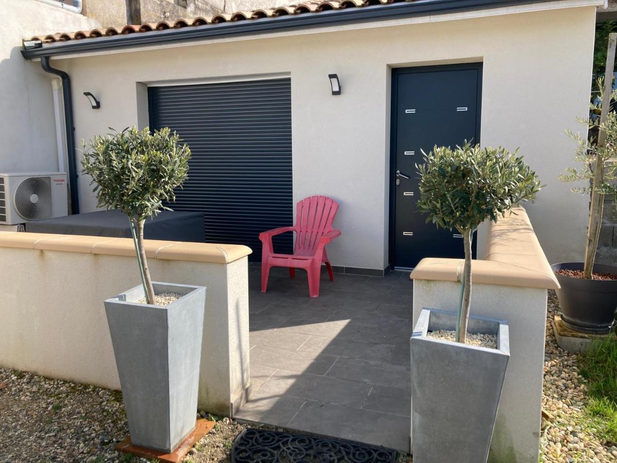 Studio Meuble Du Bourg Puymiclan 外观 照片