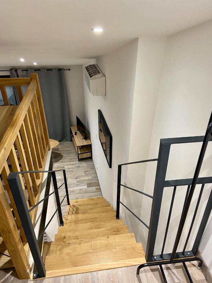 Studio Meuble Du Bourg Puymiclan 外观 照片